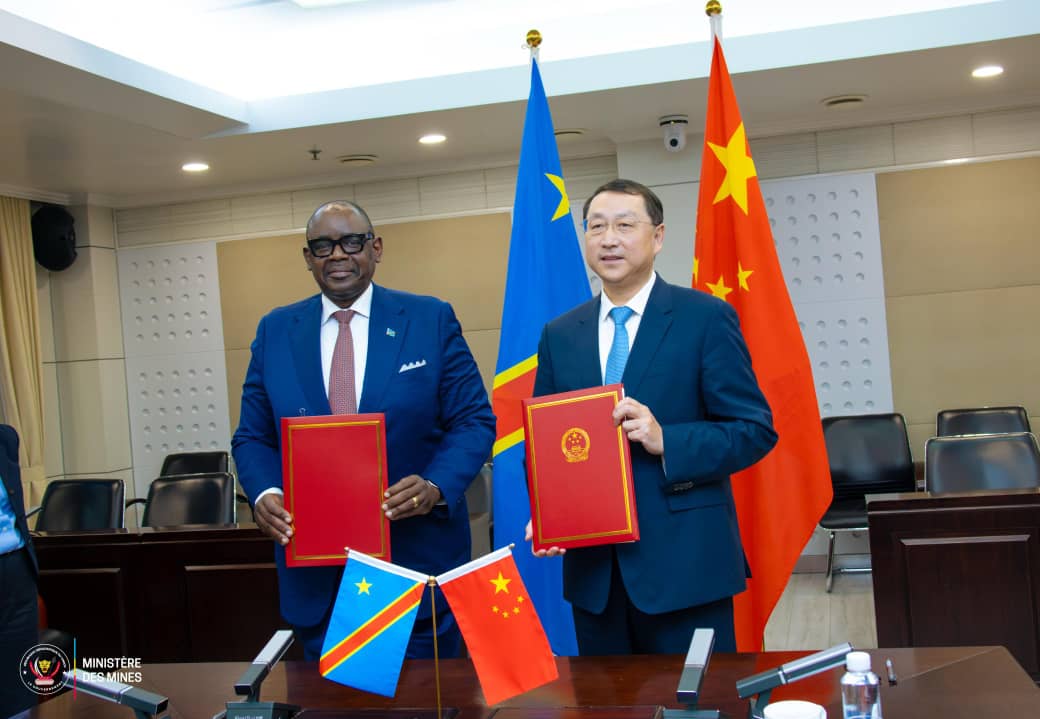 La RDC signe un accord stratégique avec la Chine dans le secteur de mines