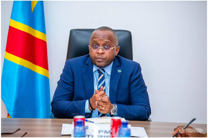 Gouvernement : Jacquemain Shabani sur une chaise éjectable !