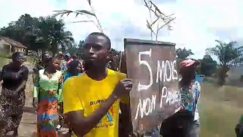 Kwango : les enseignants de Ganaketi manifestent contre cinq mois d’impayés